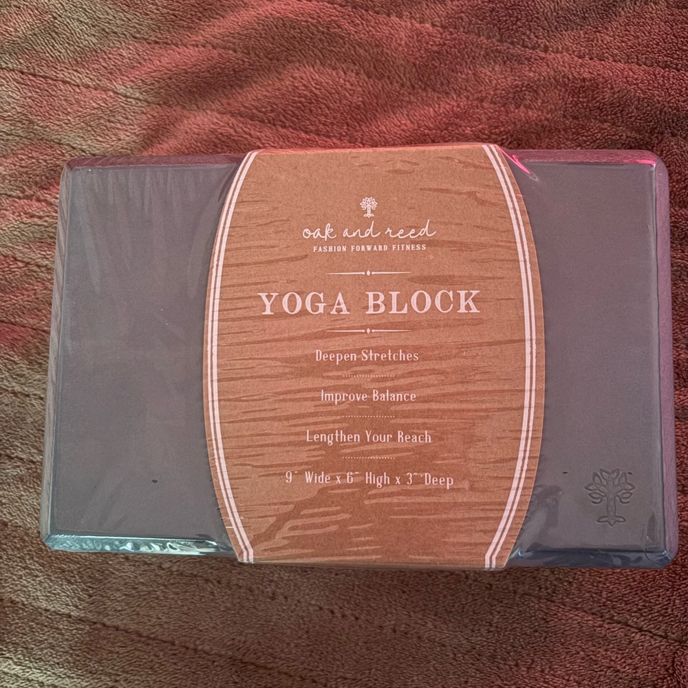 oak and reed Purple Yoga Block - Supportive Foam Block for Balance & Flexibility